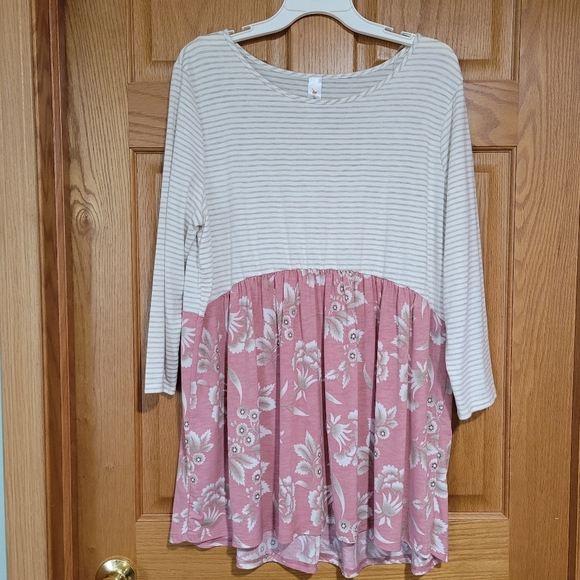 Allison Grace Tops - Allison Grace Boutique Striped Floral Tunic Flowy Top Size XL